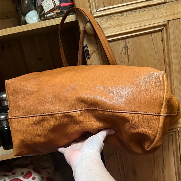 Mark & Graham Everyday Leather Tote - Picture 3 of 7